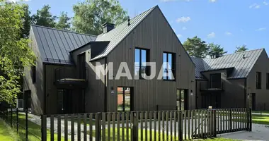 Dom w Jurmała, Łotwa