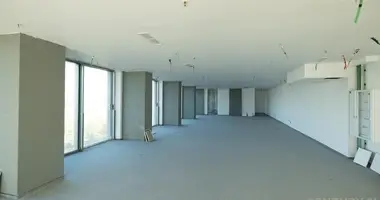 Büro 1 225 m² in Tirana, Albanien