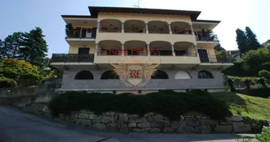 Apartamento 4 habitaciones en Stresa, Italia