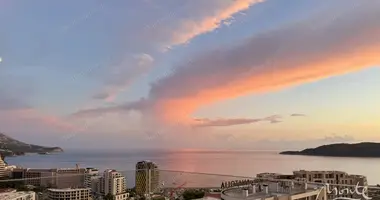 Квартира 2 спальни в Будва, Черногория