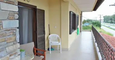 4 bedroom apartment in Paralia, Greece