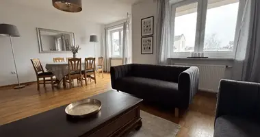 Квартира 4 комнаты в Варшава, Польша