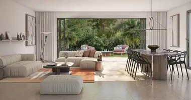 Apartment 6 bedrooms in Aix en Provence, France