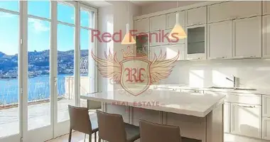 4 bedroom apartment in Como, Italy