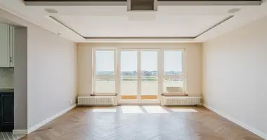 Wohnung 6 zimmer in Warschau, Polen