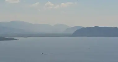Grundstück in Agnitsini, Griechenland