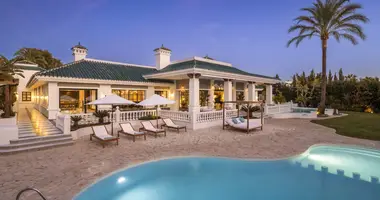 House 12 bedrooms in San Pedro Alcantara, Spain