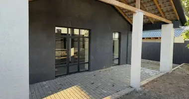 Maison 4 chambres dans Usatove, Ukraine