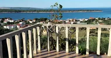 Maison dans Banjol, Croatie