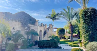 Villa en Peyia, Chipre