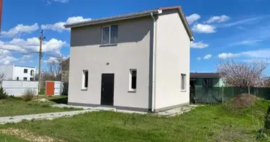 3 room house in Molodizhne, Ukraine
