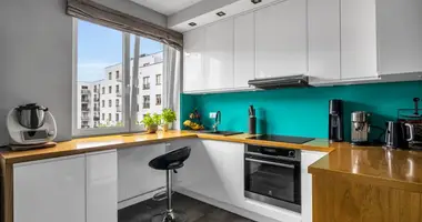 Wohnung 3 zimmer in Warschau, Polen