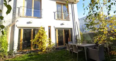 6 room house in Warsaw, Poland