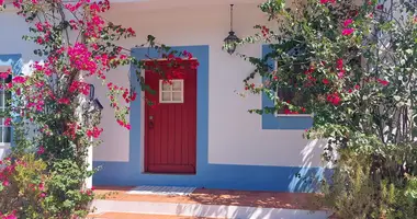 Dom 3 pokoi w Setubal, Portugalia