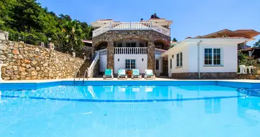 Duplex 4 bedrooms in Yesiluzumlu, Turkey