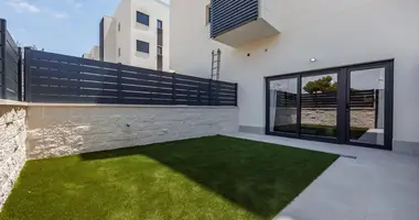 3 bedroom apartment in Villajoyosa, Spain