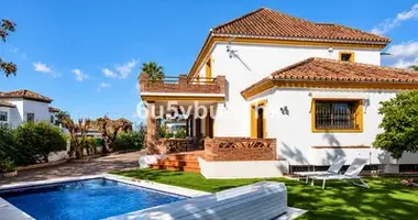 4 bedroom house in San Pedro Alcantara, Spain