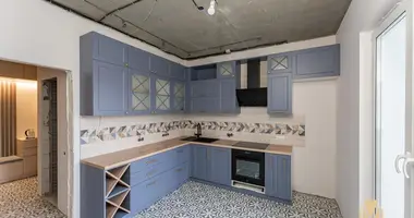 Квартира 3 комнаты в Ратомка, Беларусь