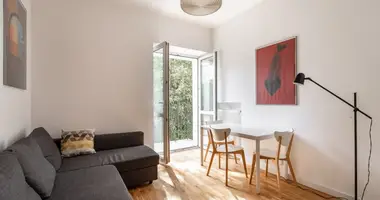 Mieszkanie 2 pokoi w Warszawa, Polska