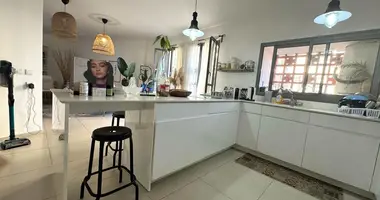 Apartamento 3 habitaciones en Tel-Aviv, Israel