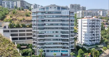 2 bedroom apartment in Narlıdere, Turkey