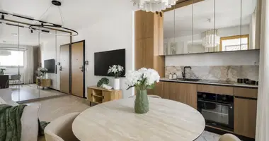 Квартира 2 комнаты в Варшава, Польша