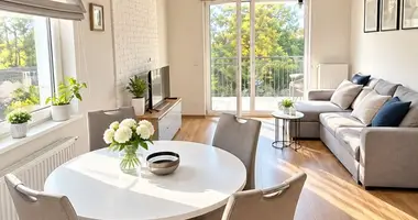 Wohnung 3 zimmer in Warschau, Polen