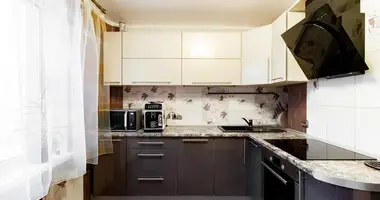 Apartamento 3 habitaciones en Minsk, Belarús