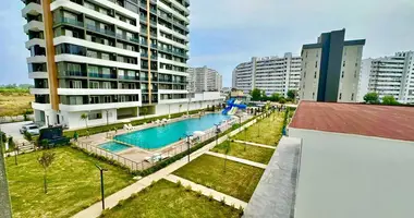 Квартира 2 комнаты в Мезитли, Турция