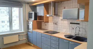 Apartamento 3 habitaciones en Minsk, Bielorrusia