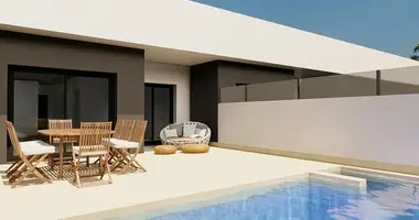 Villa 2 bedrooms in Pilar de la Horadada, Spain