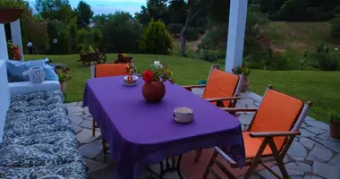 Townhouse 4 bedrooms in Polychrono, Greece