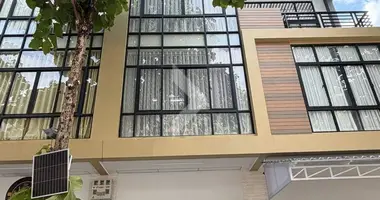 4 bedroom Villa in Ta Ngov Kandal, Cambodia