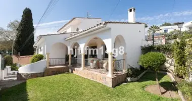 Haus 4 Schlafzimmer in San Pedro Alcantara, Spanien