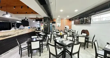 Lokale gastronomiczne 100 m² w Tirana Municipality, Albania