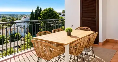 2 bedroom apartment in Benahavis, Spain