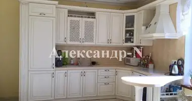 Haus 4 zimmer in Odessa, Ukraine