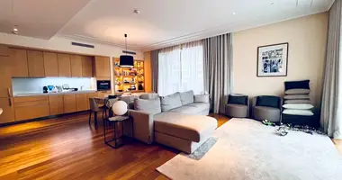 Квартира 4 комнаты в Тиват, Черногория