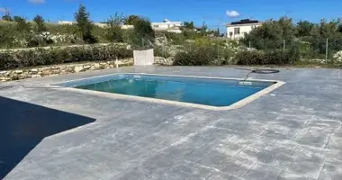 3 bedroom apartment in Drousha, Cyprus