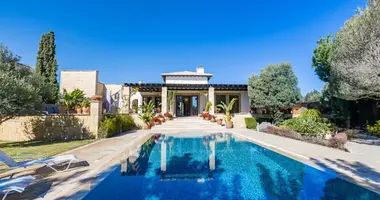 Mieszkanie 4 pokoi w Kouklia, Cypr