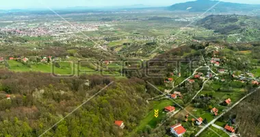 Terrain dans Grad Samobor, Croatie