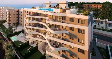 Apartamento 4 habitaciones en Torrevieja, Španjolska