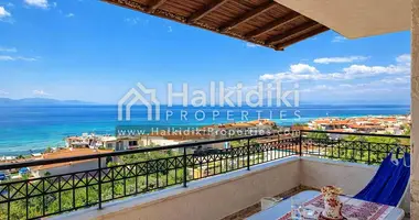 Villa 6 rooms in Nea Skioni, Greece