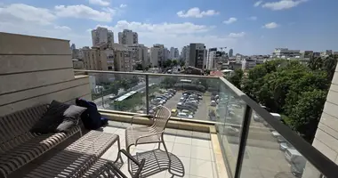 5 room apartment in Ramat Gan, Israel