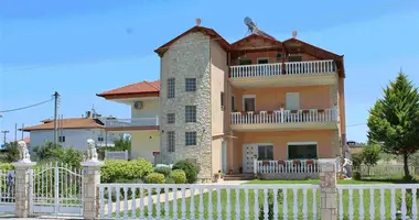 Cottage 4 bedrooms in Paralia, Greece