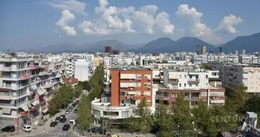 Propiedad comercial 116 m² en Tirana Municipality, Albania