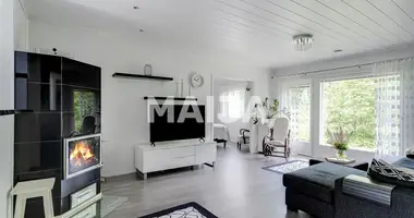 Дом 5 комнат в Район Коувола, Финляндия