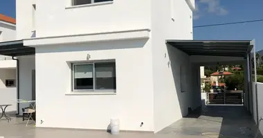 Villa de tres dormitorios en Parekklisia, Chipre