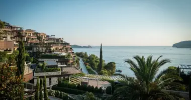 Apartamento 3 habitaciones en Budva, Montenegro