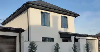 Haus 4 zimmer in Lisky, Ukraine
